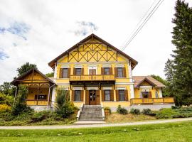 Sasréti Vadászkastély Almamellék, hotel with parking in Almamellék