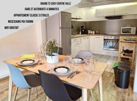 La Porte de la Dombes - centre ville - 70m2 - classé 3 étoiles, hotell med parkeringsplass i Montluel