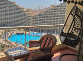 Porto Sokhna Pyramids-Families Only, appartement in Ain Sukhna