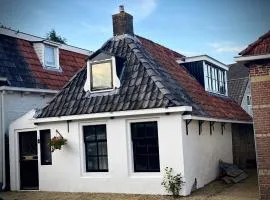 LITTLENEIGHBOUR