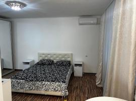 Ухоженная и уютная квартира!!!, готель у місті Тирасполь