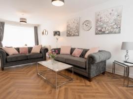 Prenton House, 3BR Close to Liverpool, khách sạn ở Birkenhead