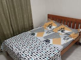EJA TRANSIENT HOUSE, homestay in Bacolod