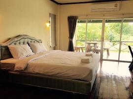 Be Fine Sabuy Hotel and Resort, khách sạn có chỗ đậu xe ở Suratthani