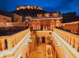 Hanedan Konağı Butik Otel Deluxe Triple Room with Turkish Bath Marvina, Cama e café (B&B) em Mardin