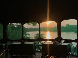 Ipanema Lodge, auberge de jeunesse à Careiro