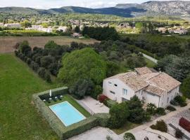 Résidence hôtelière La ferme du gros noyer, hotel din Malaucène