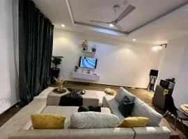 Cozy minimal suite