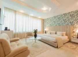 The Penthouse Suites Hotel