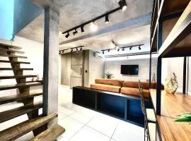 Casa com Piscina e churrasqueira 5 min do Centro