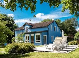 Das Blaue Haus mitten im Grünen - our Blue House surrounded by greenery