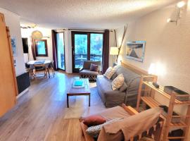 Le Lodge des marmottes - Calme, cosy, vue nature – hotel w mieście Les Orres