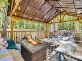 Deck and Fire Pits Immaculate Poconos Lodge!