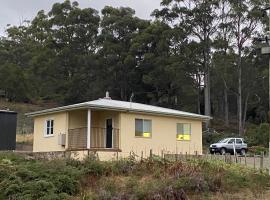 Aruma Cottage Bruny Island, počitniška hiška v mestu Alonnah