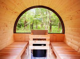 LEVATA Nasu バレルサウナ付きログハウス BBQ可 1棟貸切 6名様まで同料金, hotel in Nasu