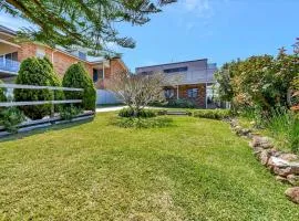 New Property Seabreeze Bungalow - Lakeview Sunset Delight at Sunshine on Lake Macquarie