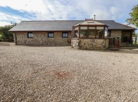 Jolls Ground Barn, hotel met parkeren in Altarnun