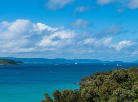 Picturesque on Passage - Shute Harbour, hotel in Shute Harbour