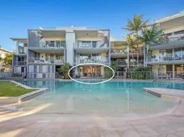 Drift South Beachfront Apartments - Private Apartments