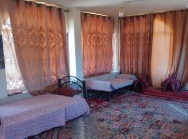 private room with cultural experience and great landscapes, hotel berdekatan Wadi Mujib, Şirfah