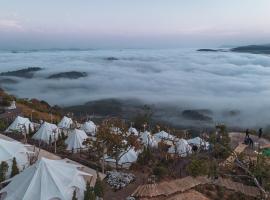 Cloud9 Glamping & Cafe, glamping site in Xuân Trường