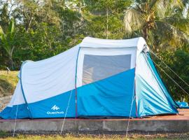 Naboo Realm Glamping & Campervan Park, lodging in Balian