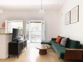 Unique Diznegoff by TLV2RENT