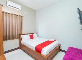 OYO 90889 Dkb Residence, Hotel mit Parkplatz in Surabaya