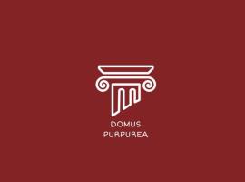 Domus Purpurea, מלון עם חניה בסנטה מריה קפואה וטרה