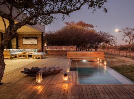 NAKO Safari Lodge, cabin in Dinokeng Game Reserve