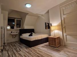 Room 505 - Eindhoven by T&S: Eindhoven'de bir daire