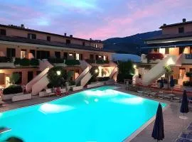 House and Apts. in Porto Azzurro 23632