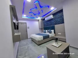 HOTEL KINGDOM: Gandhinagar şehrinde bir otel