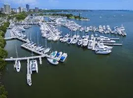 Villa Whispering Palms