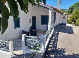 A Casa da Azenha, hotel in Sertã