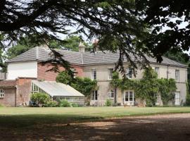 Highfield Farm, cheap hotel in Fakenham