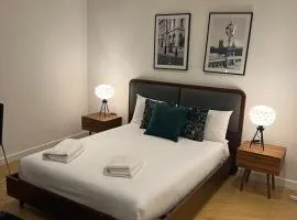 Tranquil 1 BR Retreat in Piccadilly VR4