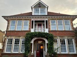 The Sandrock, hotel de playa en Clacton-on-Sea