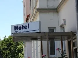 Hotel Flora