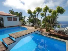 El Momo Cottages