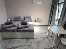 Студио Ава 1