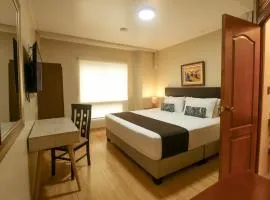 Epiqus Hotel