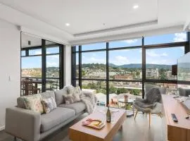 'Highview Escape' Central Wollongong Panorama Living