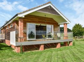 Cedar Lodge, Hotel in Old Buckenham