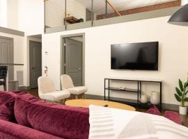 Stylish And New 1 Br Loft Apartment Right Downtown, departamento en Roanoke