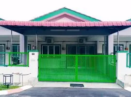 LMZ Homestay Teluk Intan,Perak