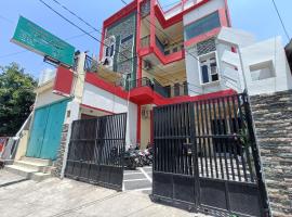 RedDoorz Syariah near Rumah Sakit Umum Wisata UIT、Balangberuのホテル