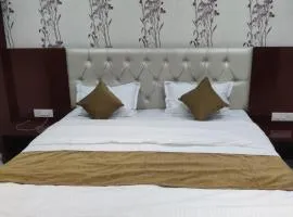 Hotel Praj Paradise