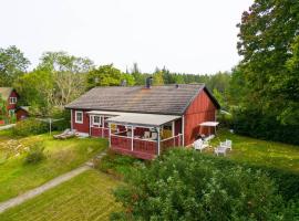 A countryside villa close to Uppsala!, stuga i Uppsala