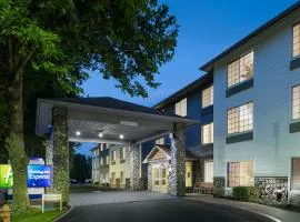 Holiday Inn Express Corvallis-On the River by IHG